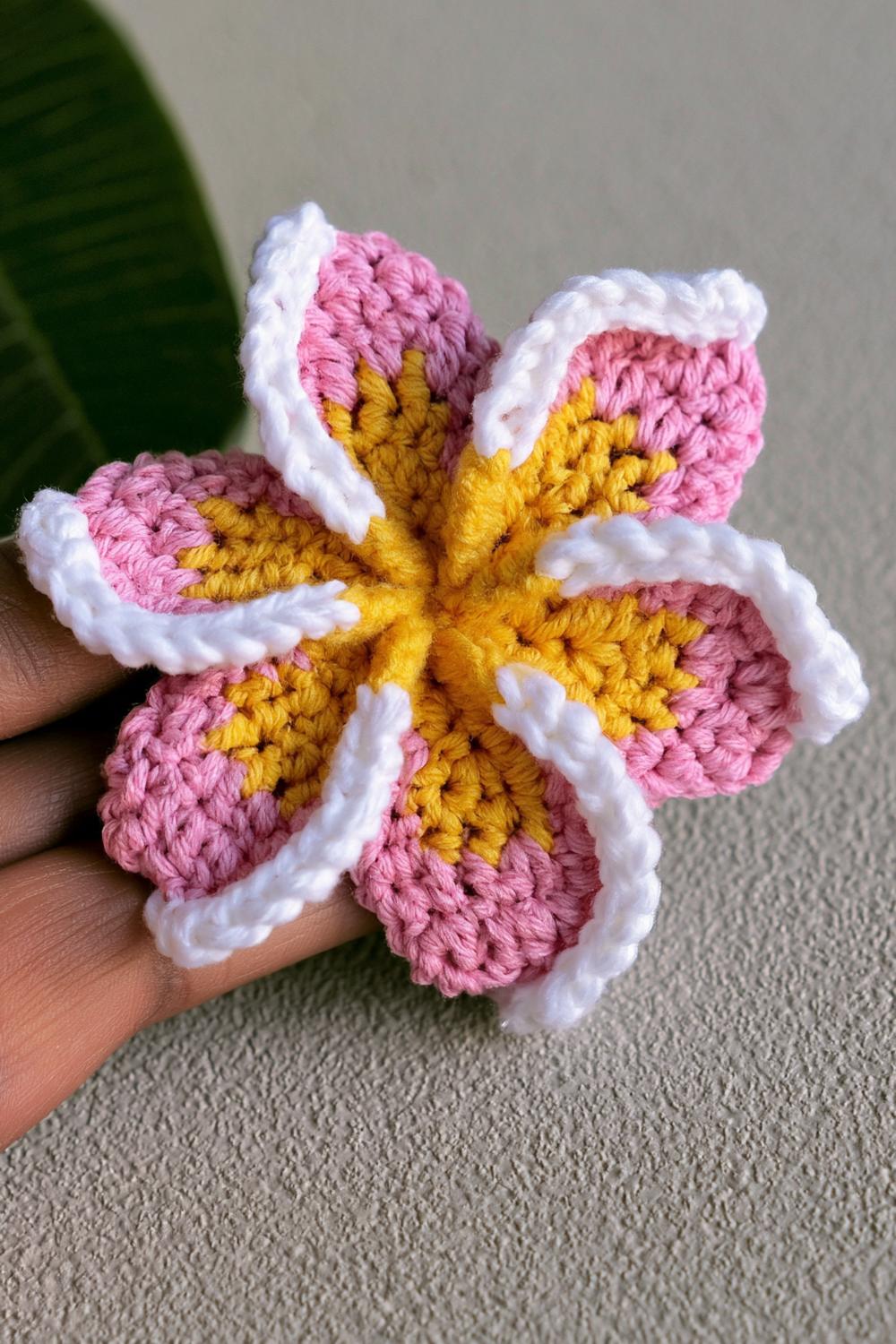 Tropische Plumeria Häkelarbeit