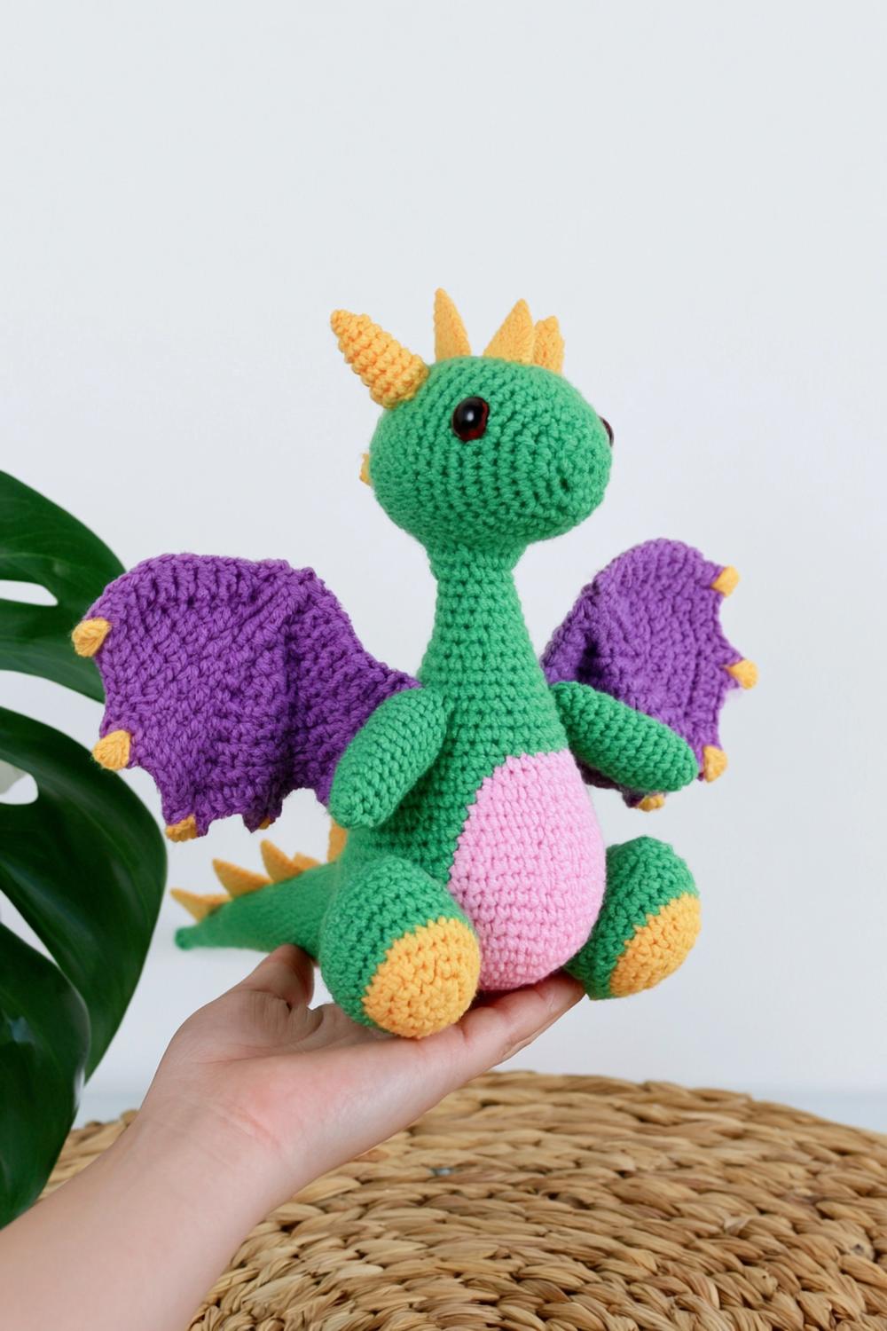 Eleganter Drache mit Flügeln