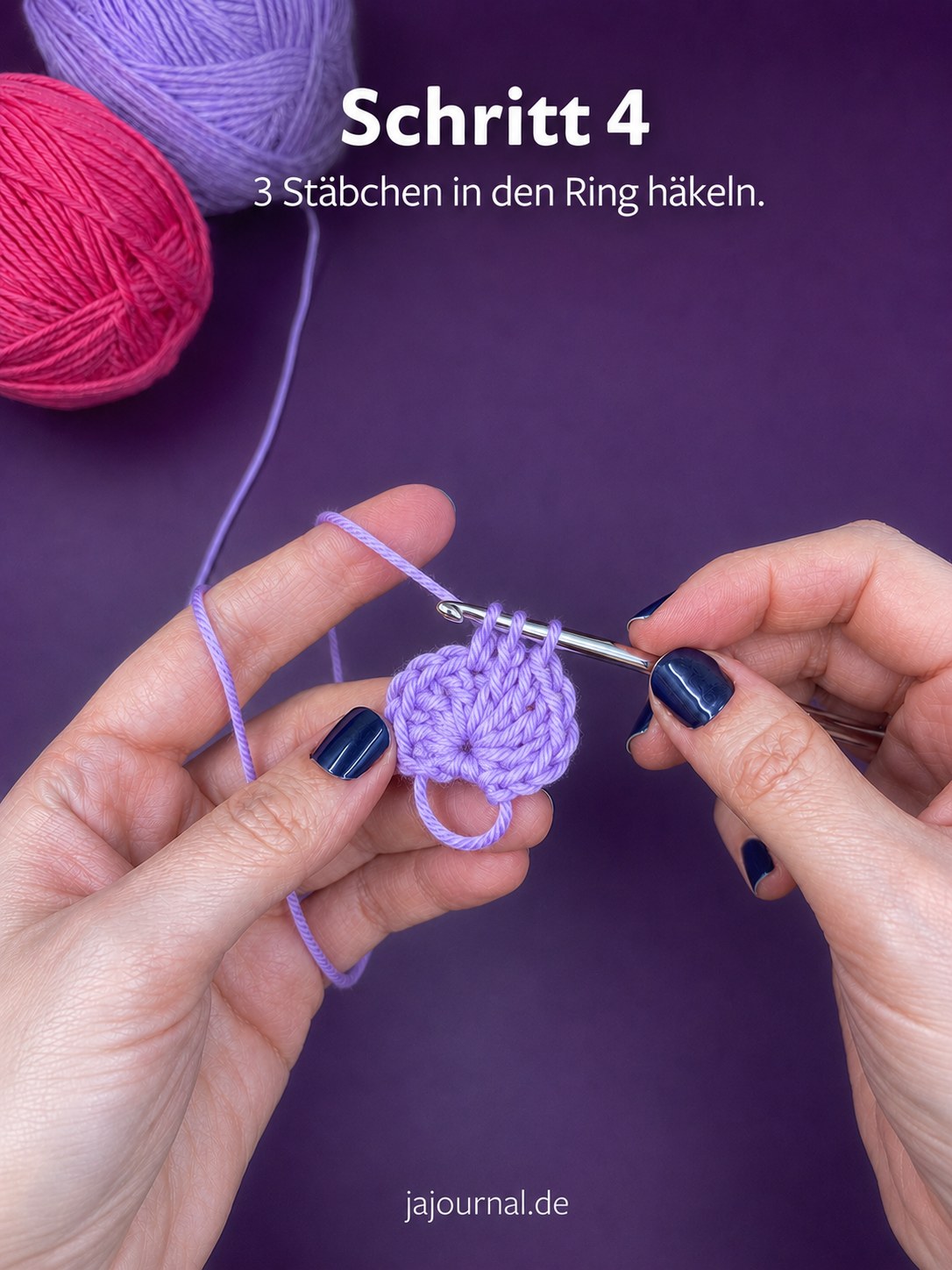 Drei Stäbchen im Ring lassen die kleeblattartige Grundform beim Mini Herzen häkeln erkennen