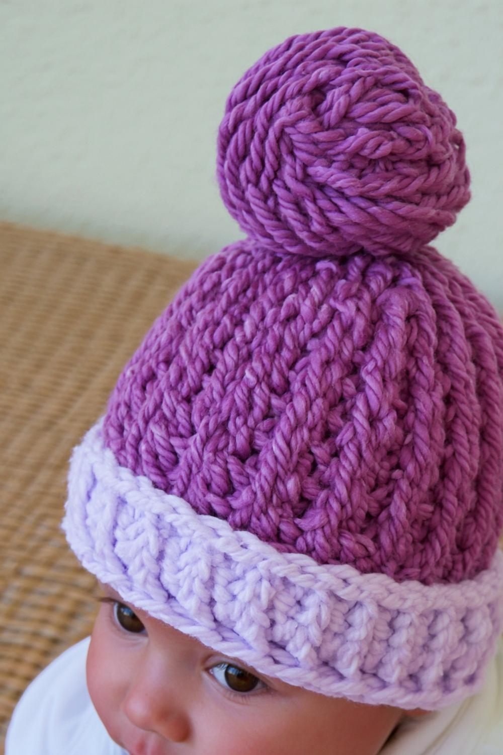 Süße Babymütze in Violett