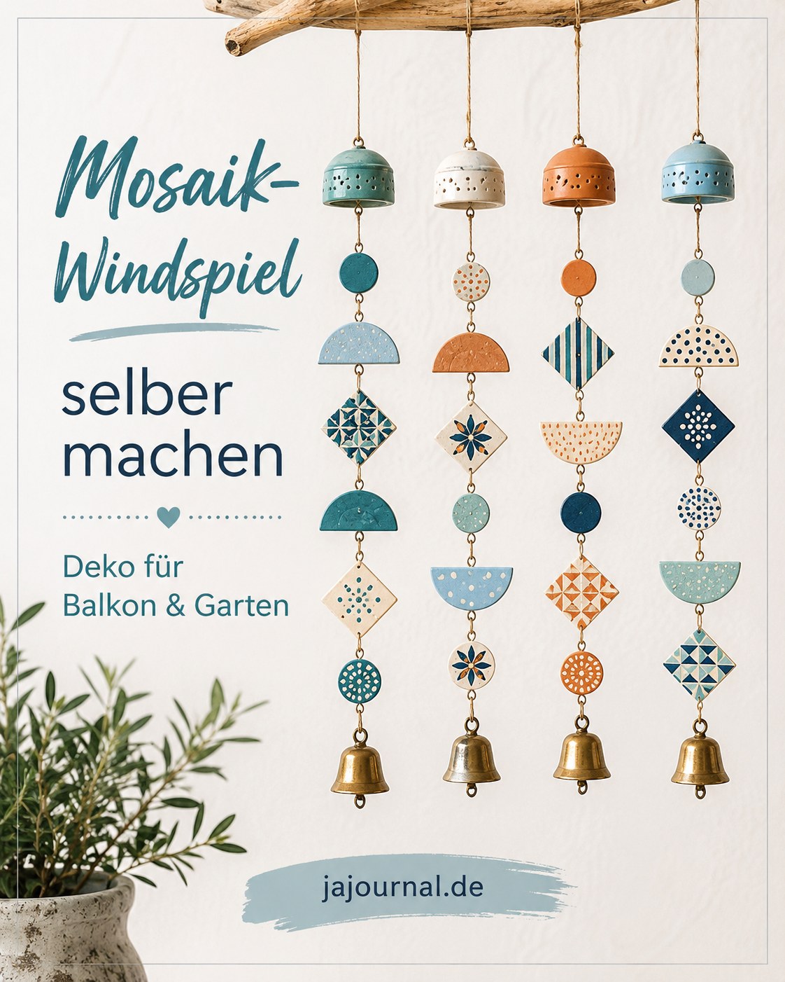 Mosaik-Windspiel mit geometrischen Mustern und Messingglocken für Balkon und Garten